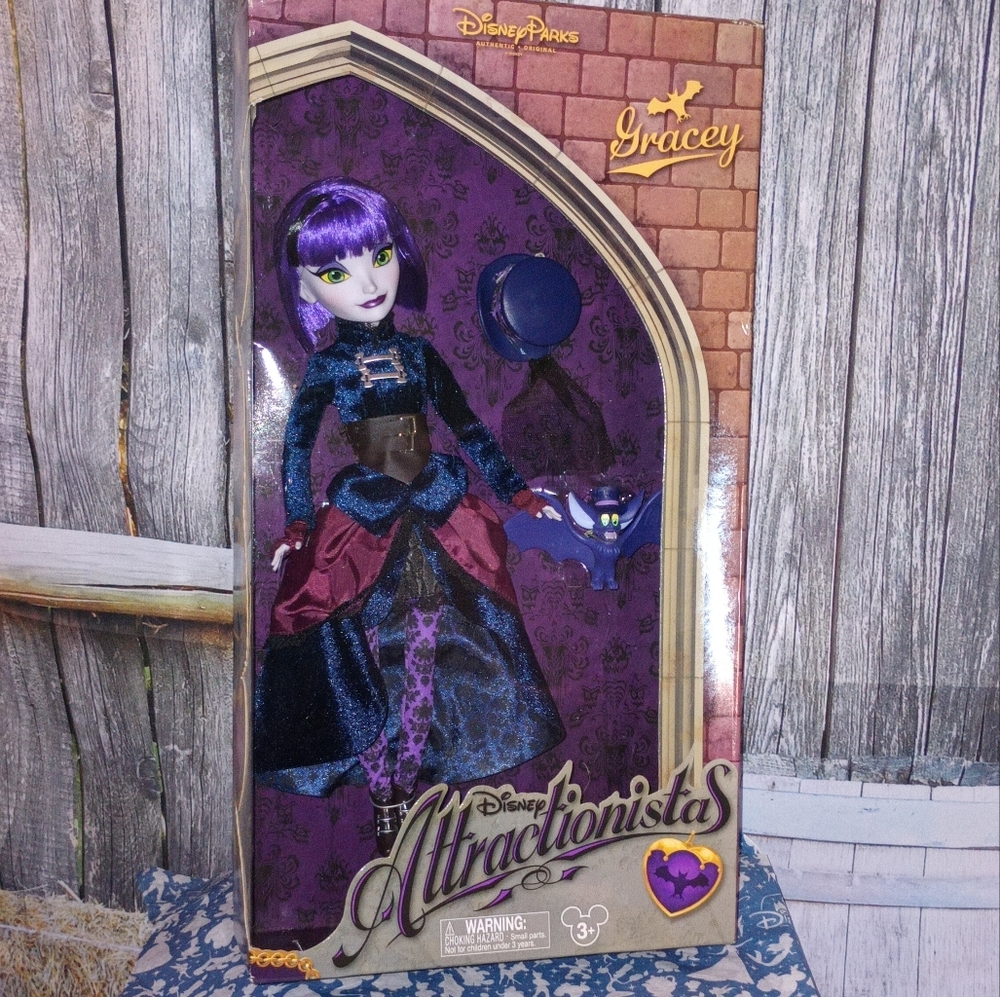 Disney Attractionista Haunted Mansion Ride Gracie Doll Disneyland Collectible - Picture 1 of 7